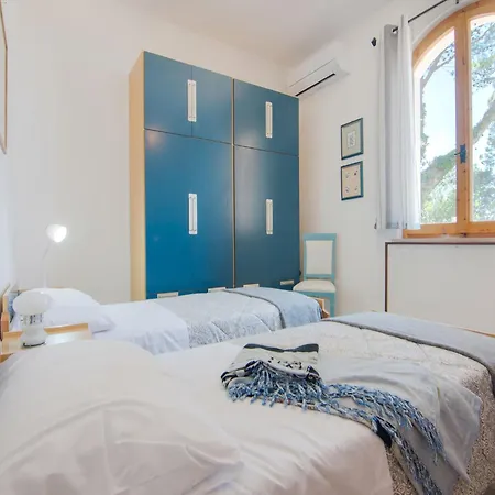 Hébergement de vacances Enchanting Coastal With Views